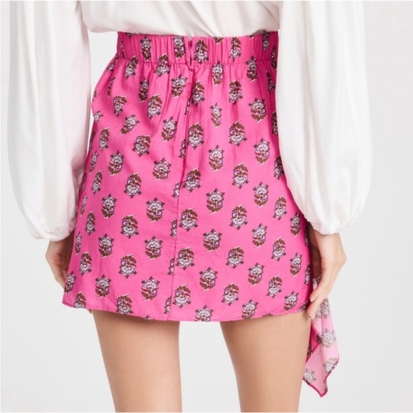 Rhode Printed Drape Mini Skirt Pink
Floral - Picture 3 of 10